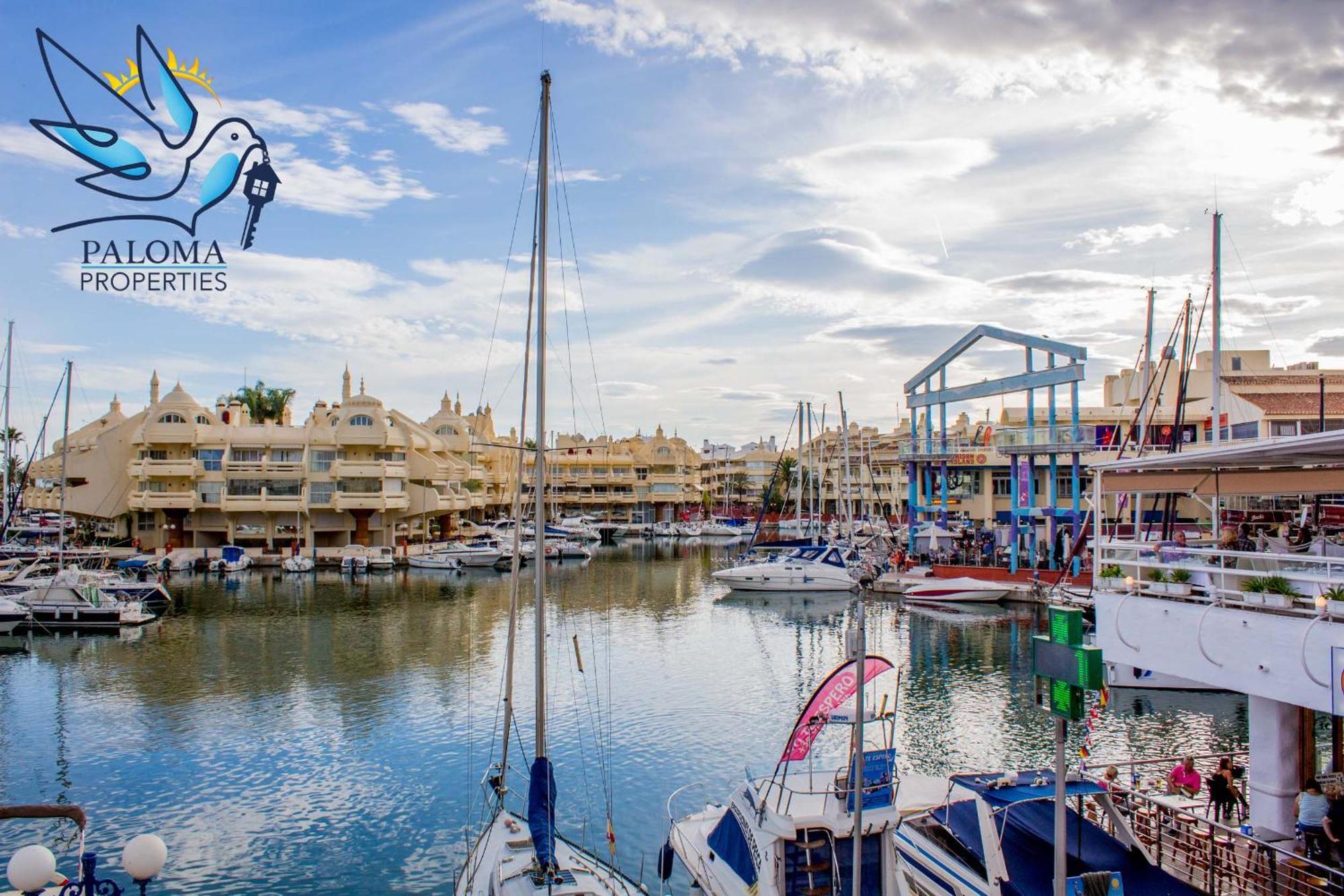 Benalroma Spacious Apartment 50 Mt From The Beach Benalmadena Luaran gambar