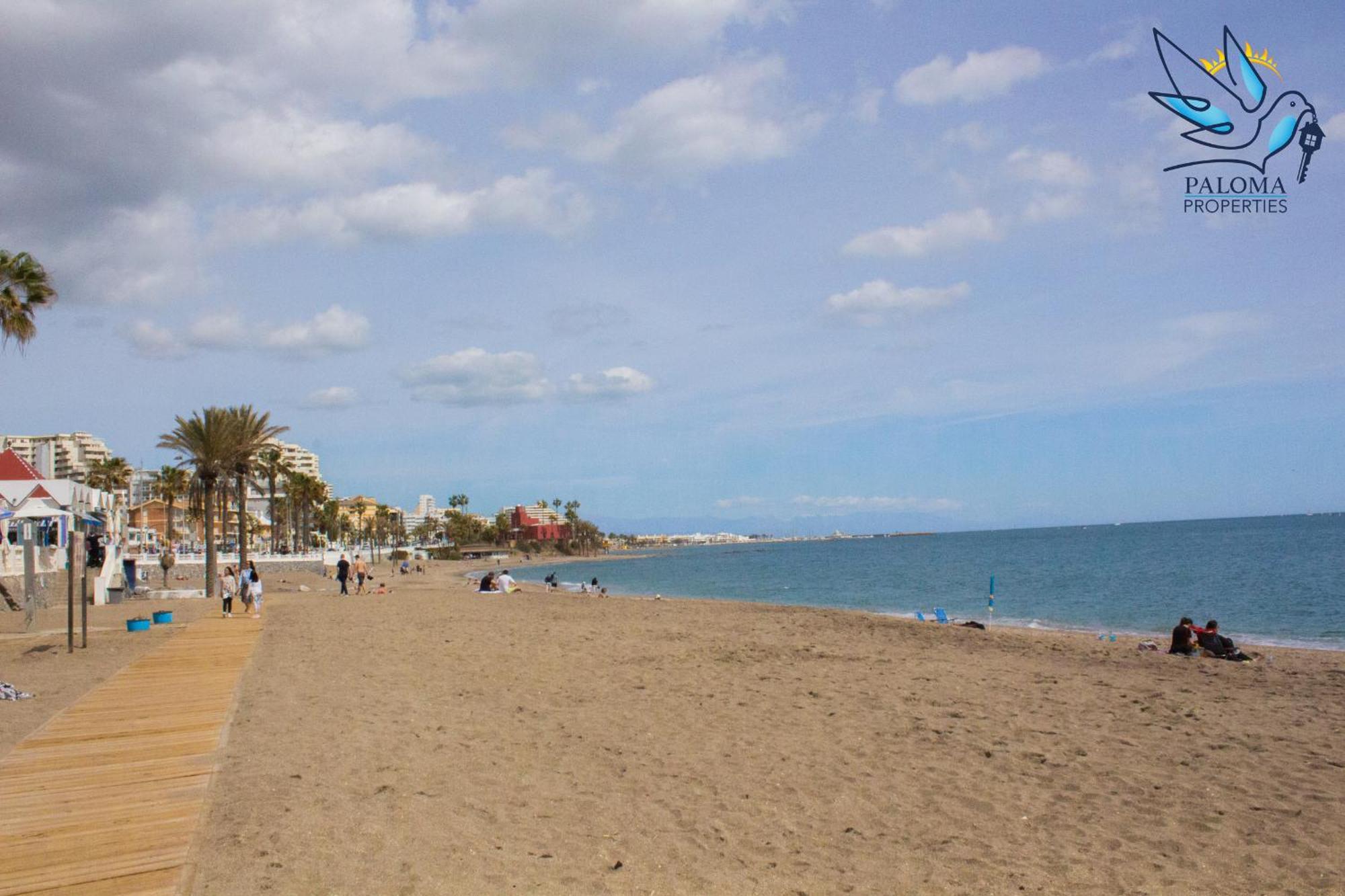 Benalroma Spacious Apartment 50 Mt From The Beach Benalmadena Luaran gambar