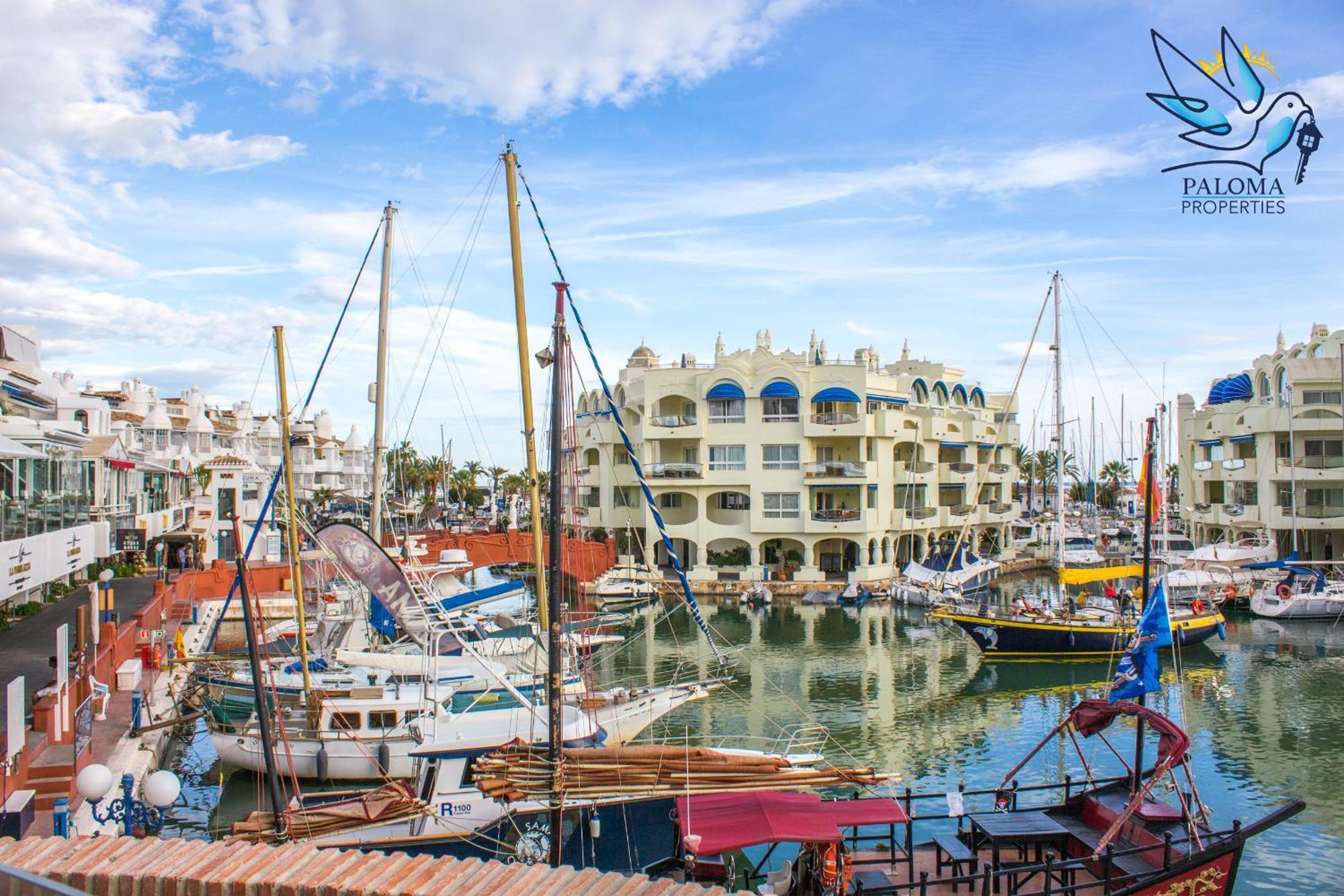 Benalroma Spacious Apartment 50 Mt From The Beach Benalmadena Luaran gambar